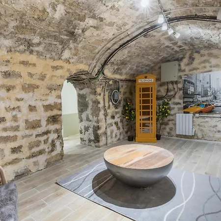 Au Pied Du Sacre Coeur - 5 Pers *